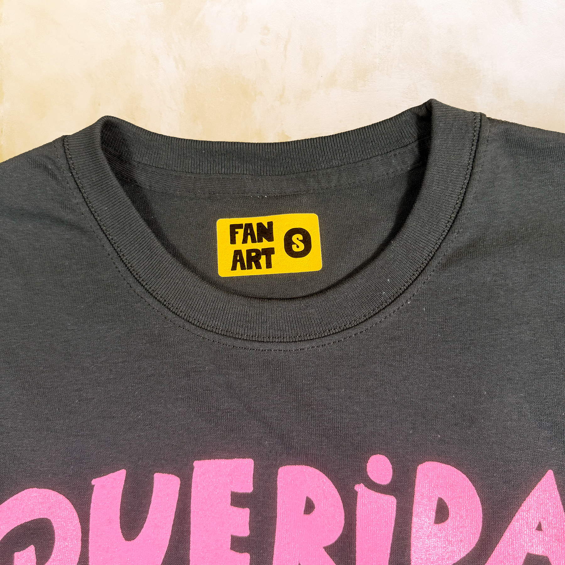 Querida, t-shirt arena